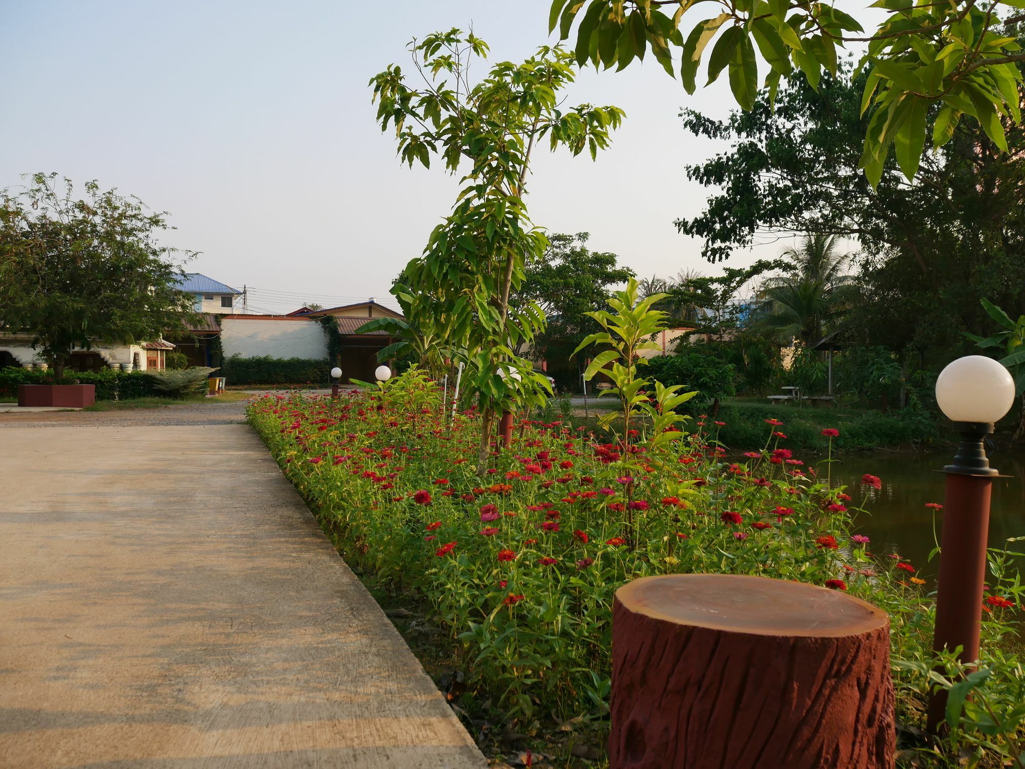 Jumpa Resort Hotel Phitsanulok Exteriör bild