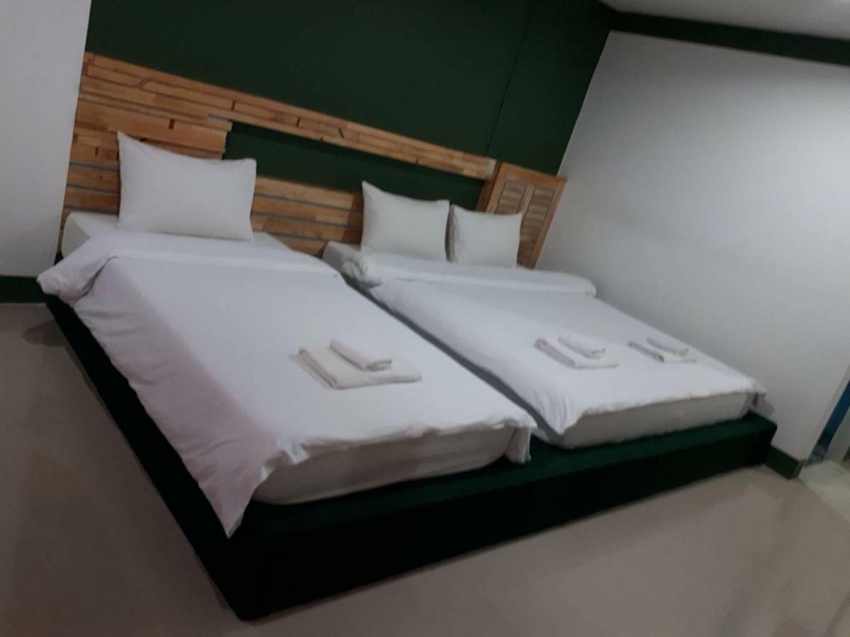 Jumpa Resort Hotel Phitsanulok Exteriör bild