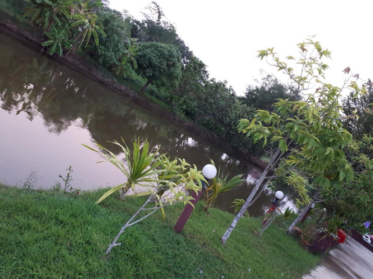 Jumpa Resort Hotel Phitsanulok Exteriör bild