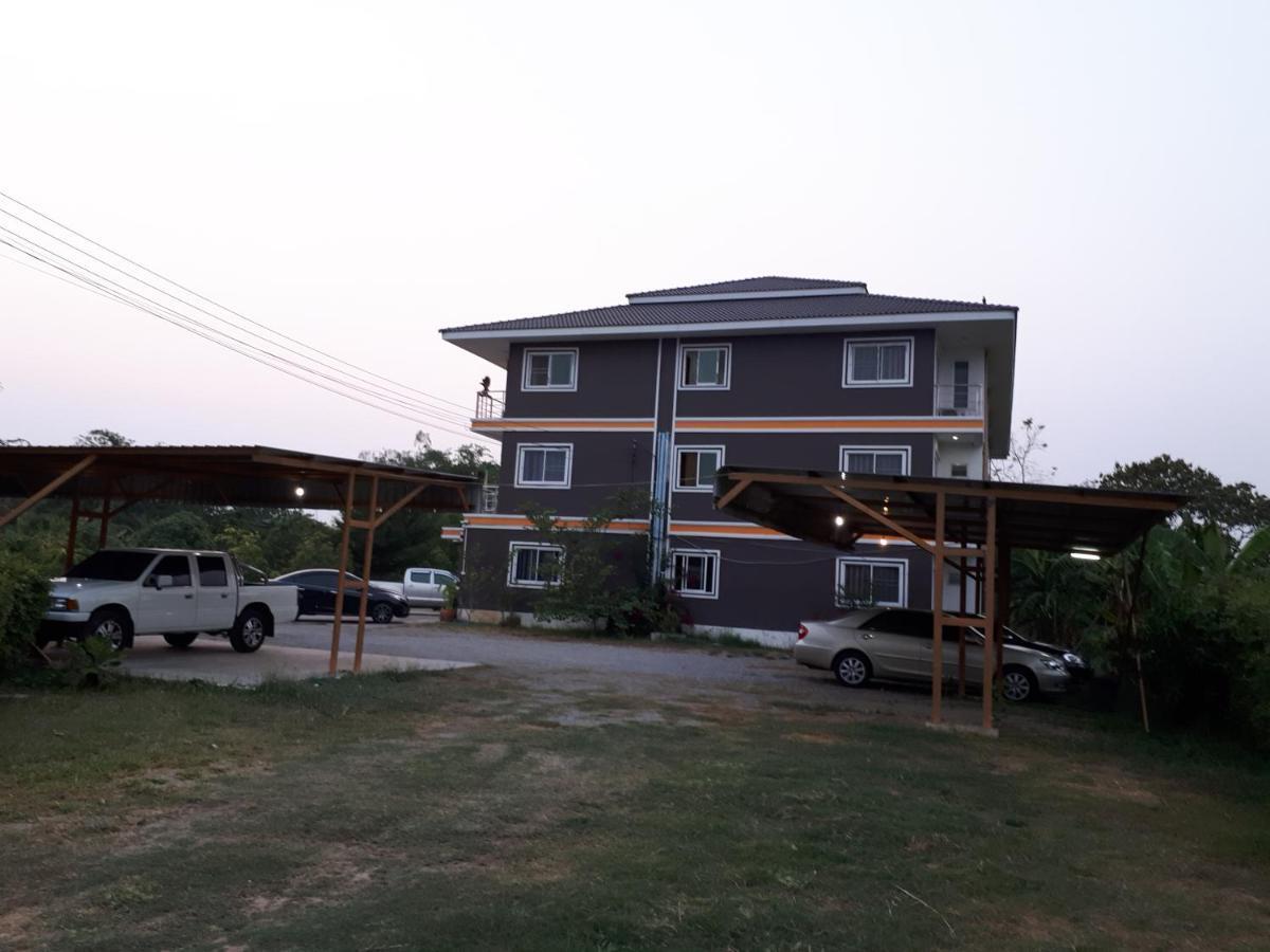 Jumpa Resort Hotel Phitsanulok Exteriör bild